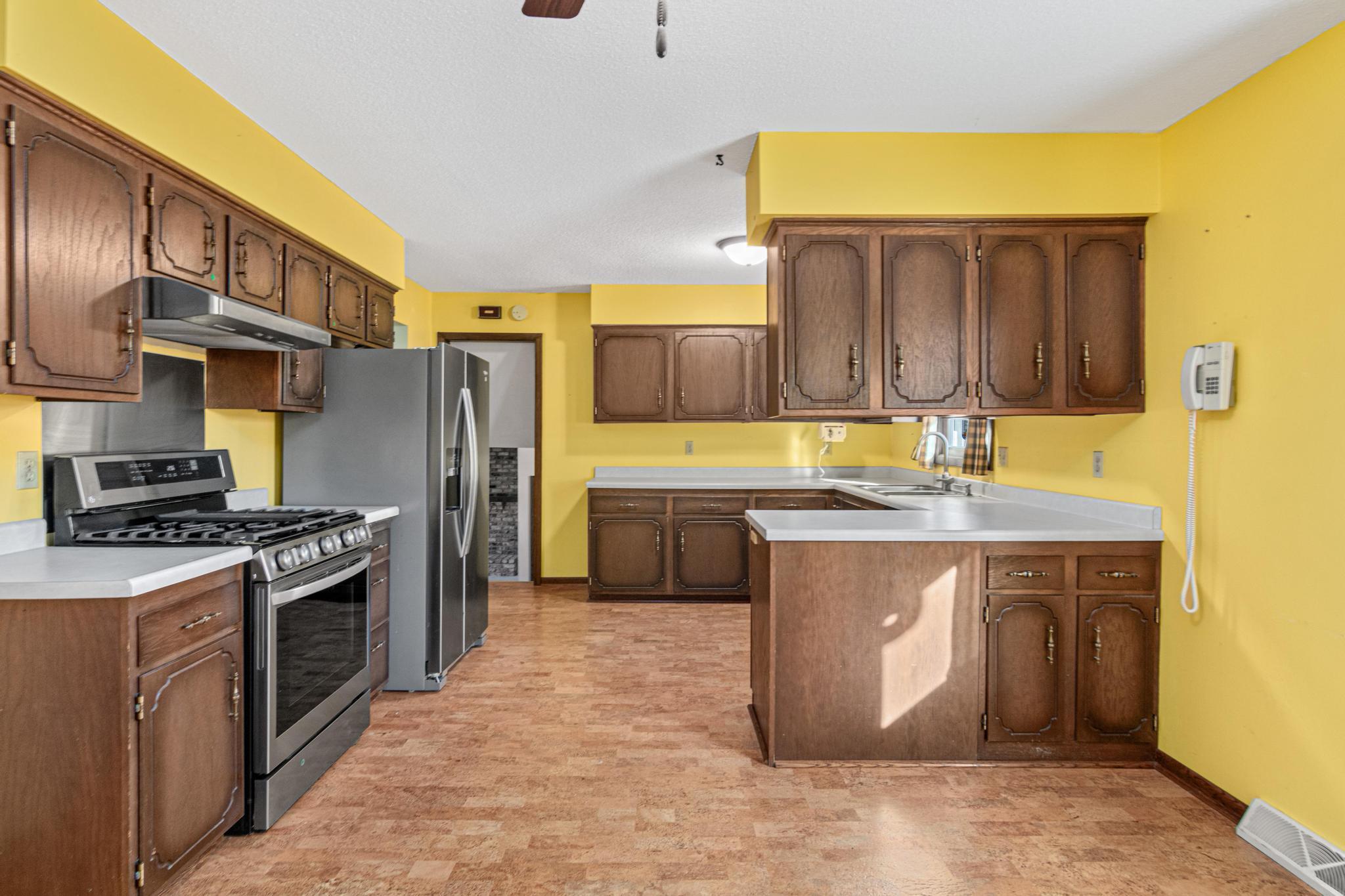 12176 Robin Road Osseo, MN 55369 - Photo 9 of 26 Gallery Image 9
