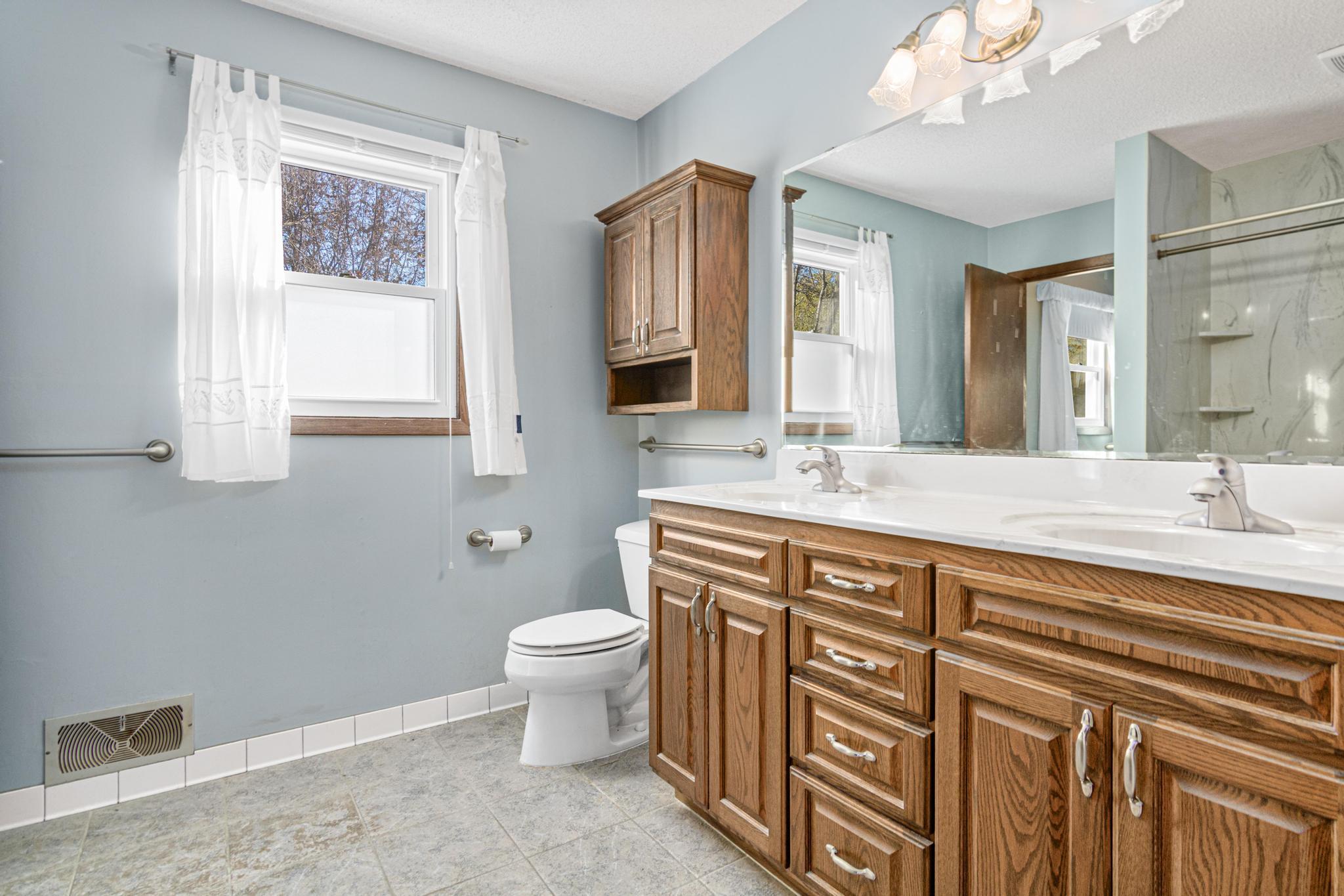 12176 Robin Road Osseo, MN 55369 - Photo 10 of 26 Gallery Image 10