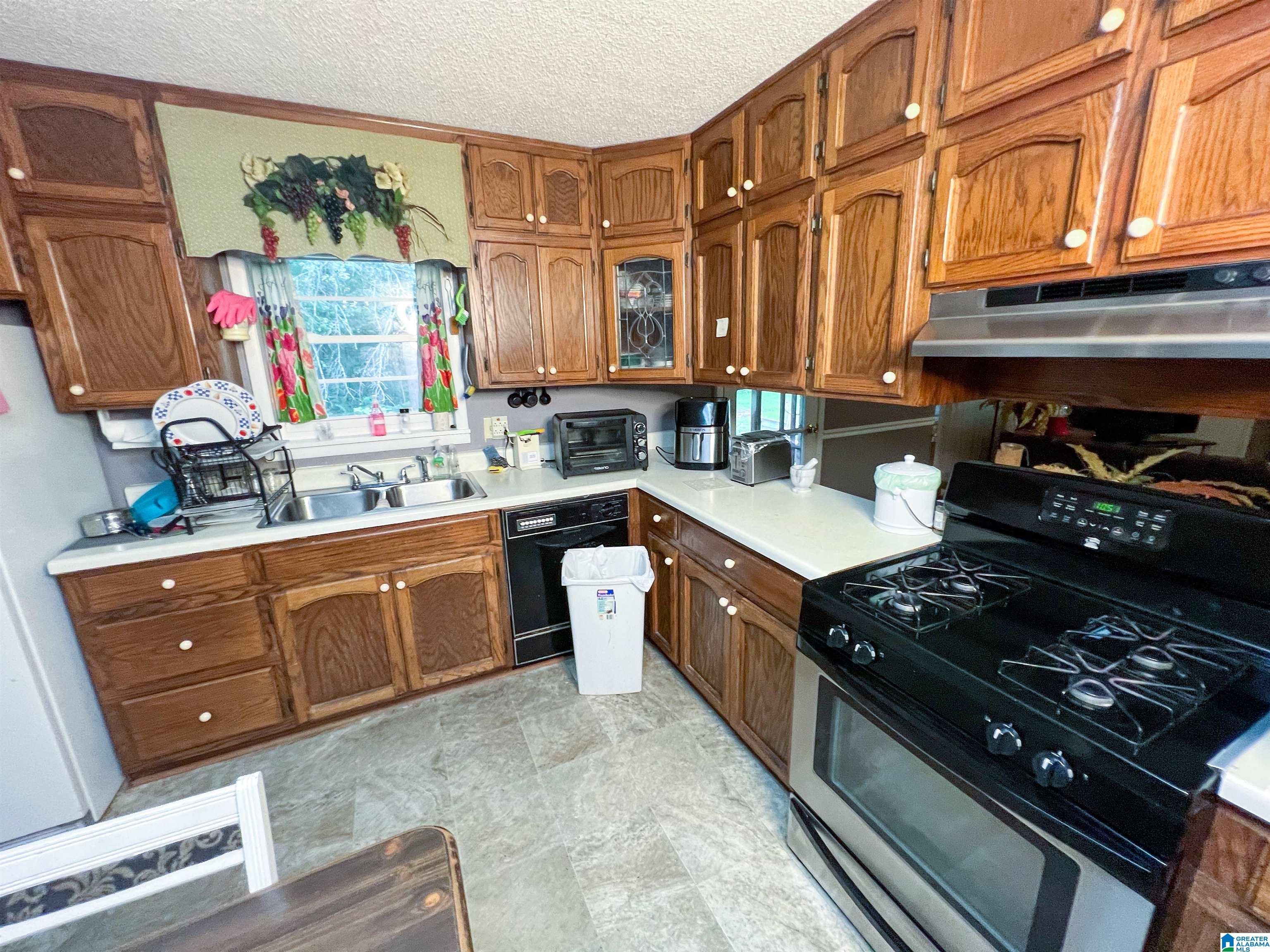 108 Windy Hill Road Rainbow City, AL 35906 - Photo 12 of 21