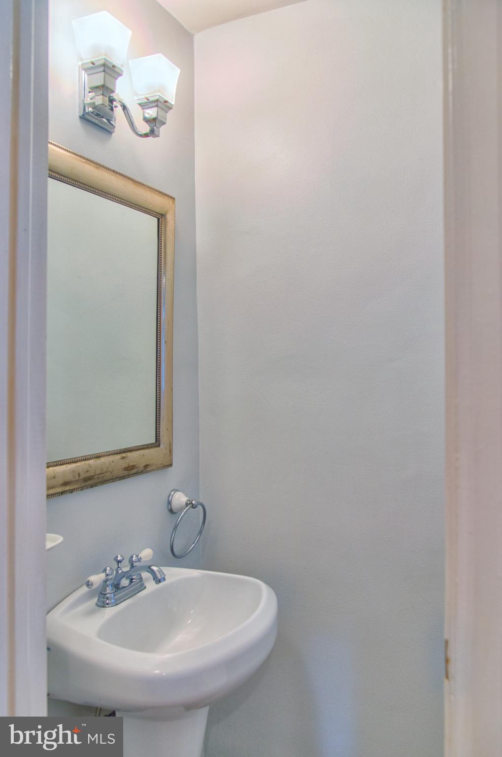 3903 Netherfield Road Philadelphia, PA 19129 - Photo 13 of 42 First floor powder room