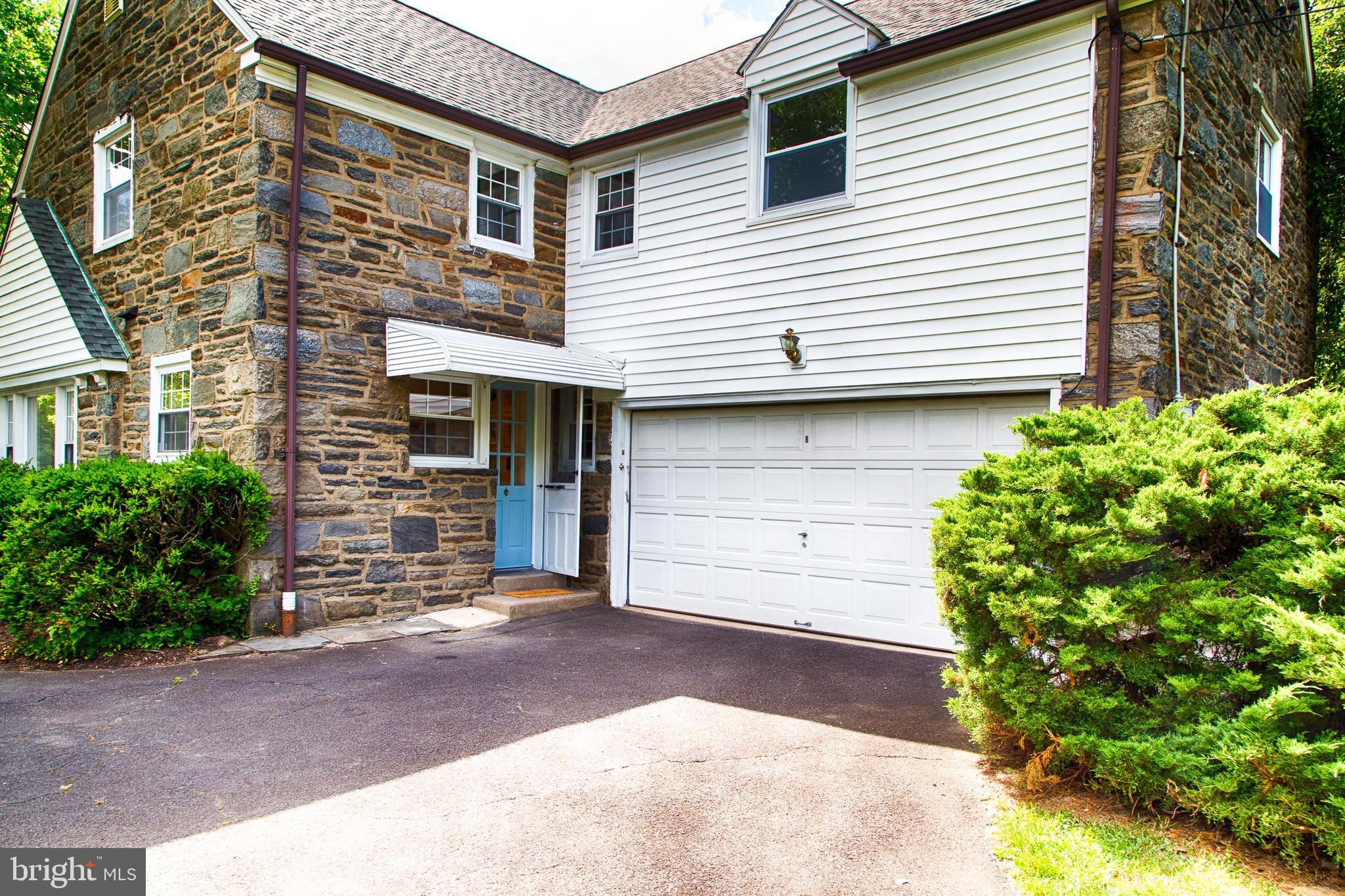 3903 Netherfield Road Philadelphia, PA 19129 - Photo 40 of 42 Back door/garage