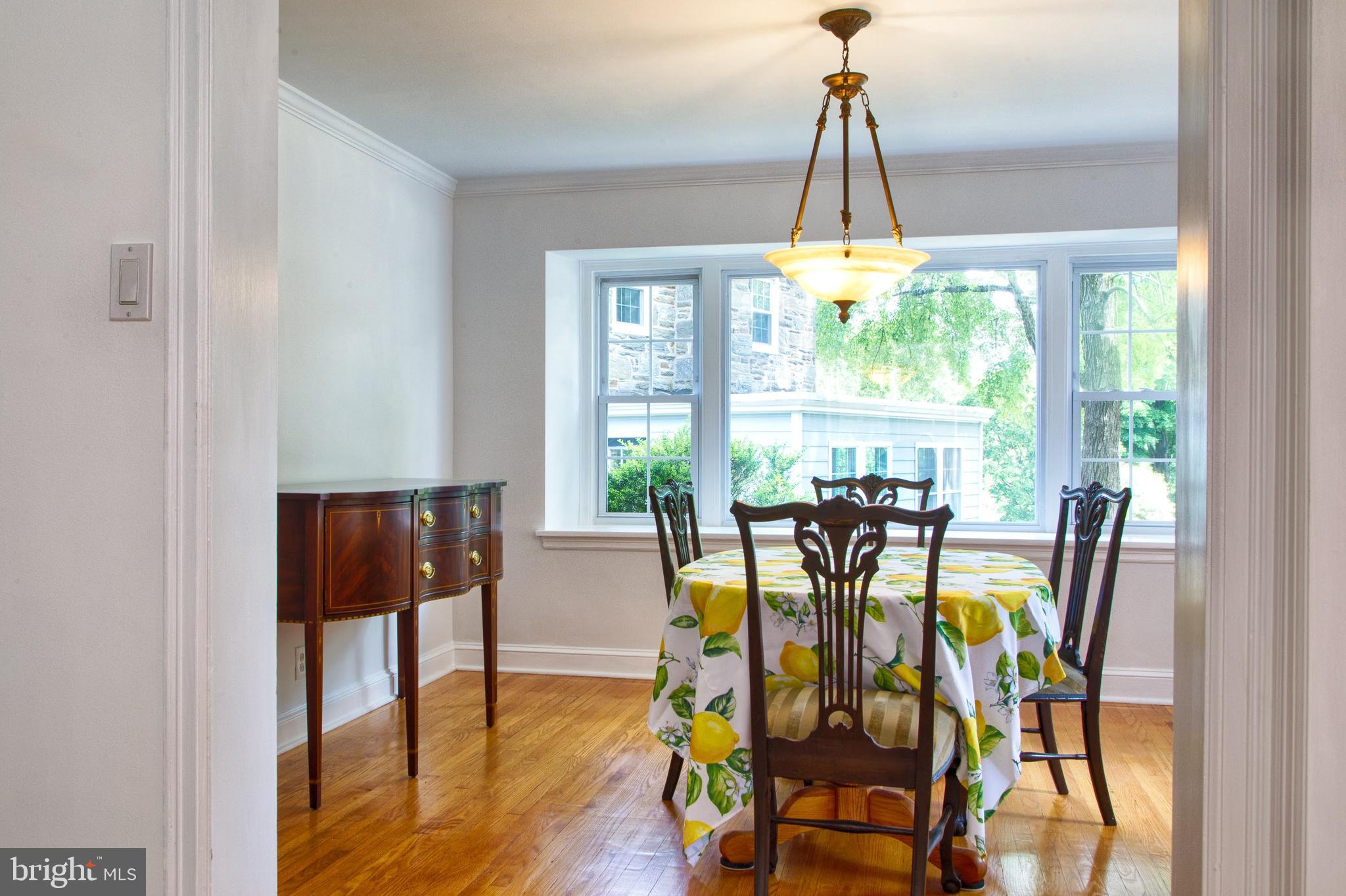3903 Netherfield Road Philadelphia, PA 19129 - Photo 9 of 42 Dining Room