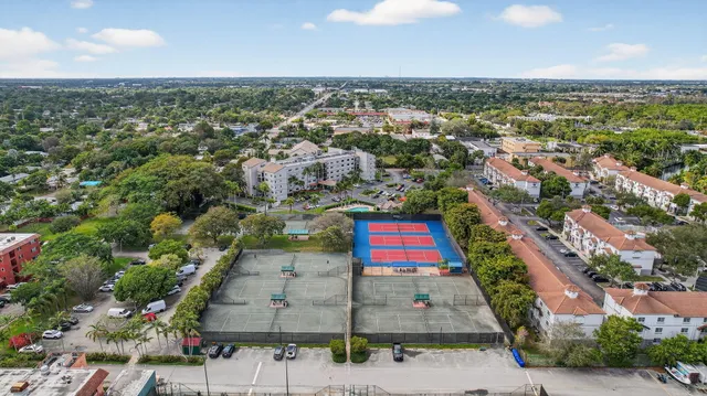 $395,000 | 650 Tennis Club Drive, Unit 311, Fort Lauderdale, FL 33311