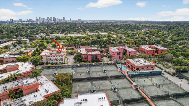 $395,000 | 650 Tennis Club Drive, Unit 311, Fort Lauderdale, FL 33311