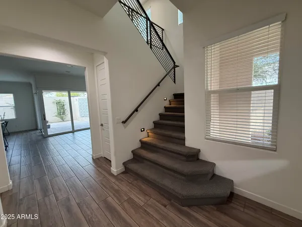 $699,900 | 1555 East Ocotillo Road, Unit 20, Phoenix, AZ 85014