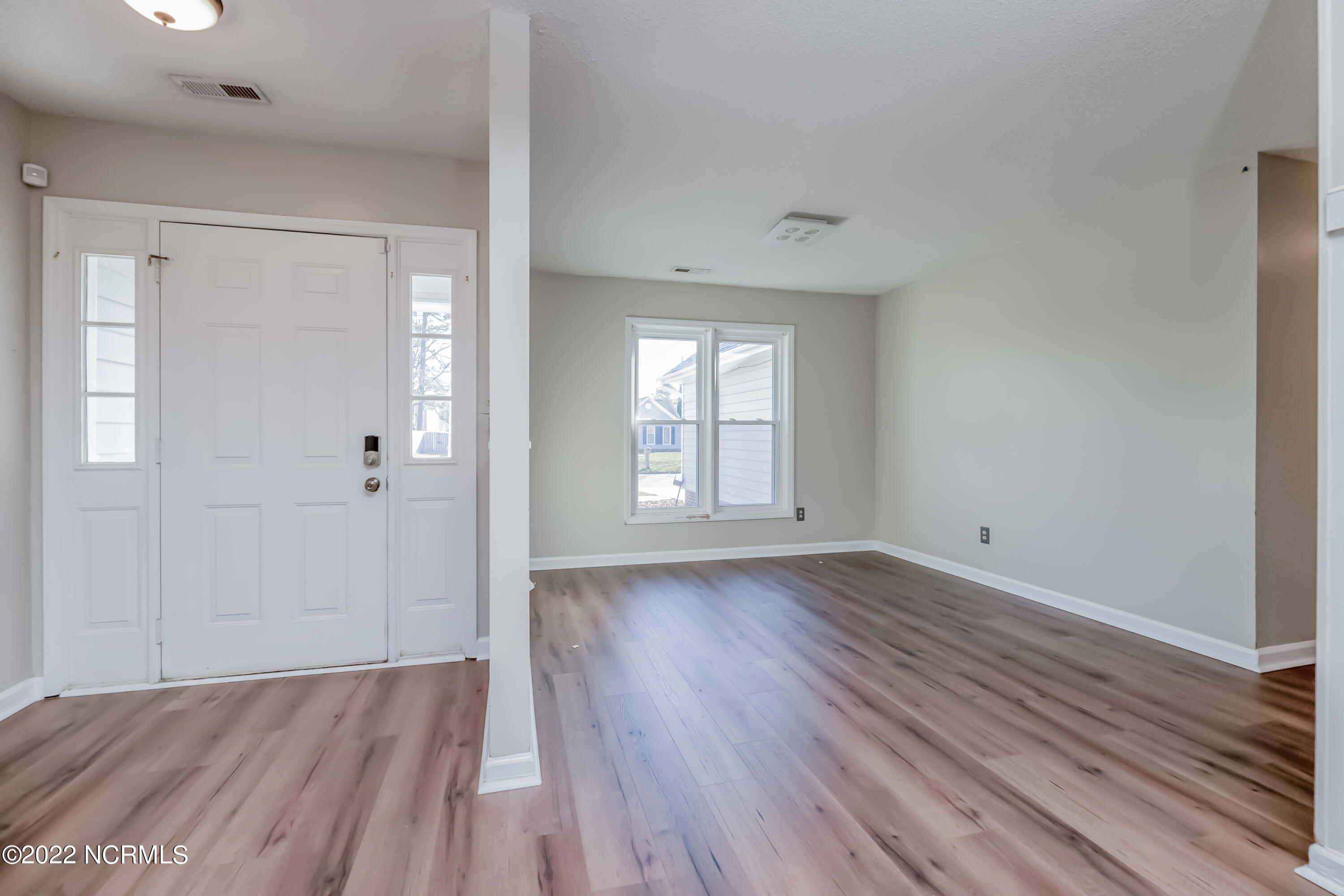 108 Raintree Circle Jacksonville, NC 28540 - Photo 14 of 34 21DINING