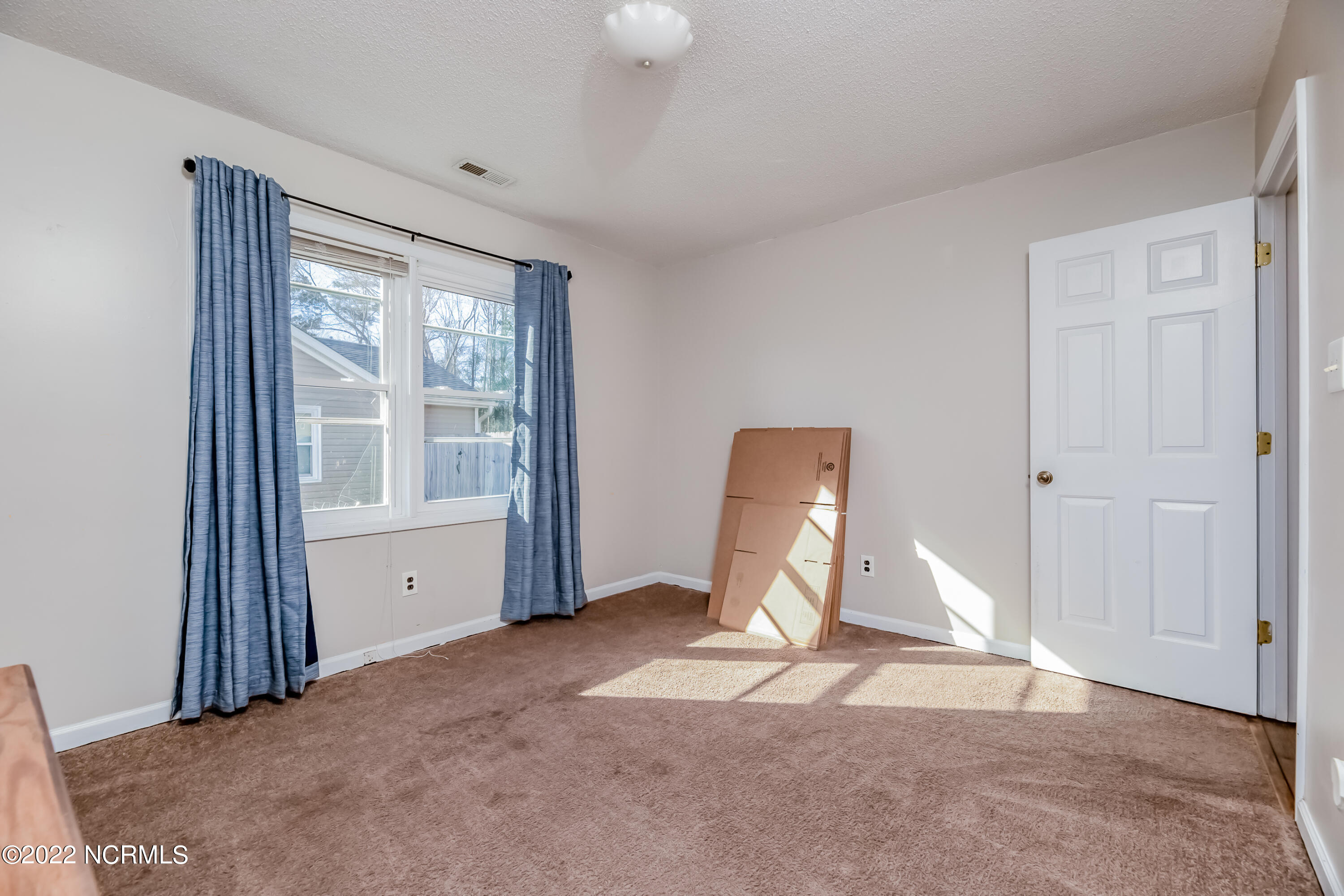 108 Raintree Circle Jacksonville, NC 28540 - Photo 24 of 34 36BED2