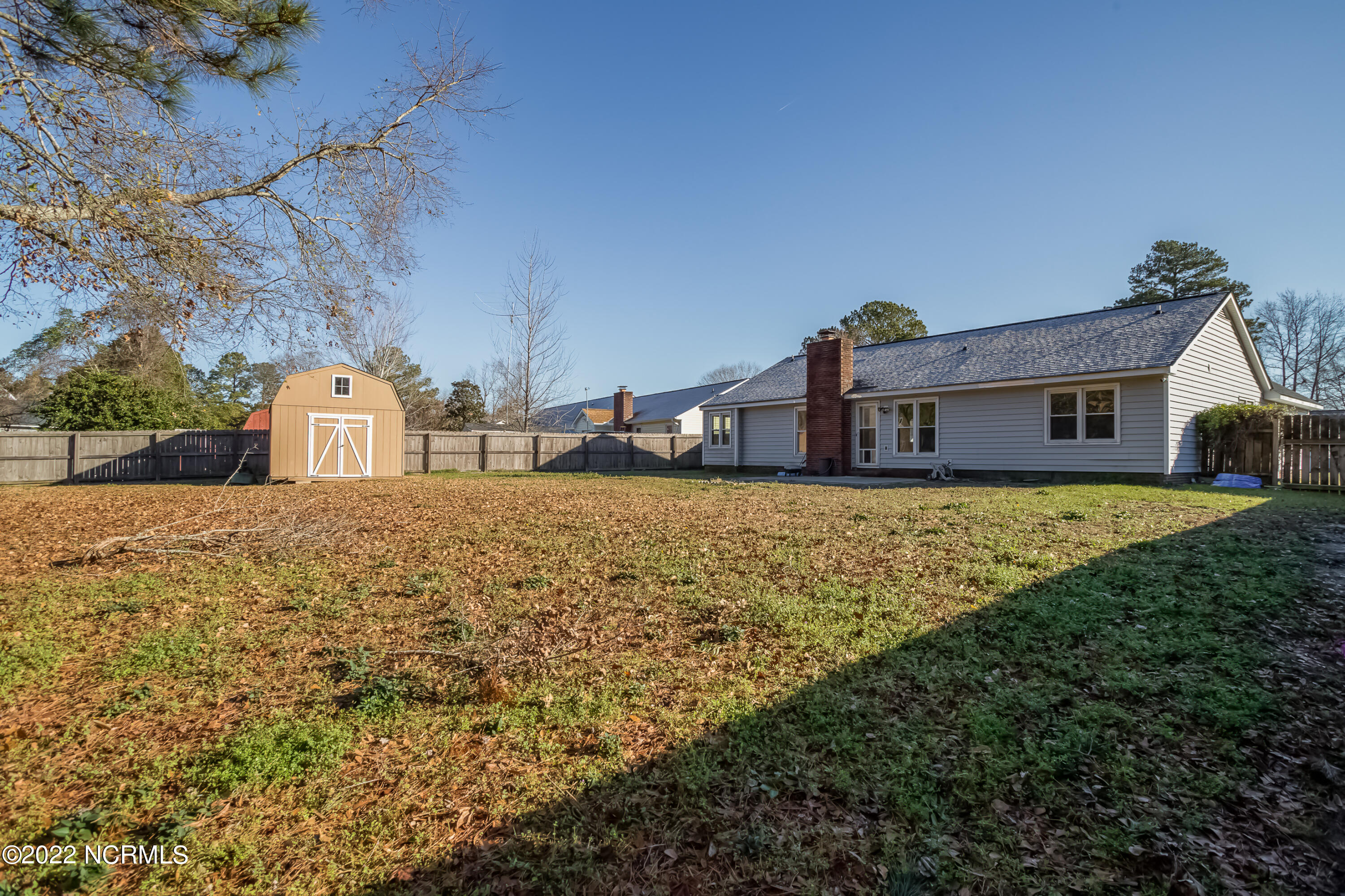 108 Raintree Circle Jacksonville, NC 28540 - Photo 33 of 34 47REAR