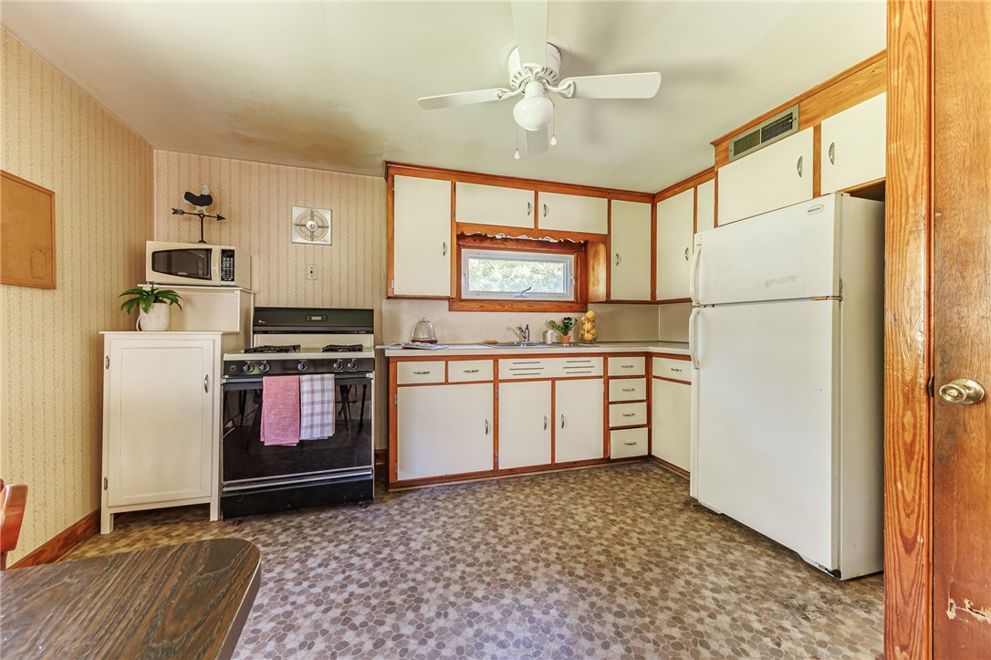 184 Berg Road Ontario, NY 14519 - Photo 15 of 27 Gallery Image 15