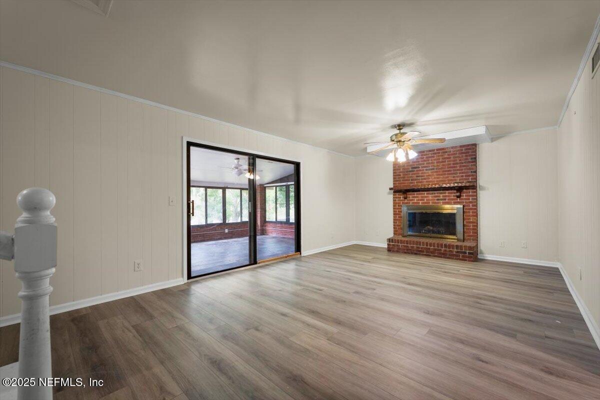 2608 Ridgecrest Avenue Orange Park, FL 32065 - Photo 17 of 46 Family Room1