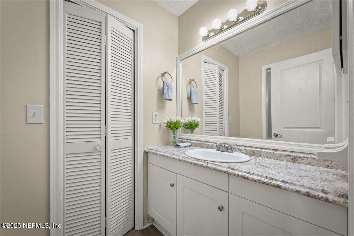 2608 Ridgecrest Avenue Orange Park, FL 32065 - Photo 31 of 46 Primary Bath1