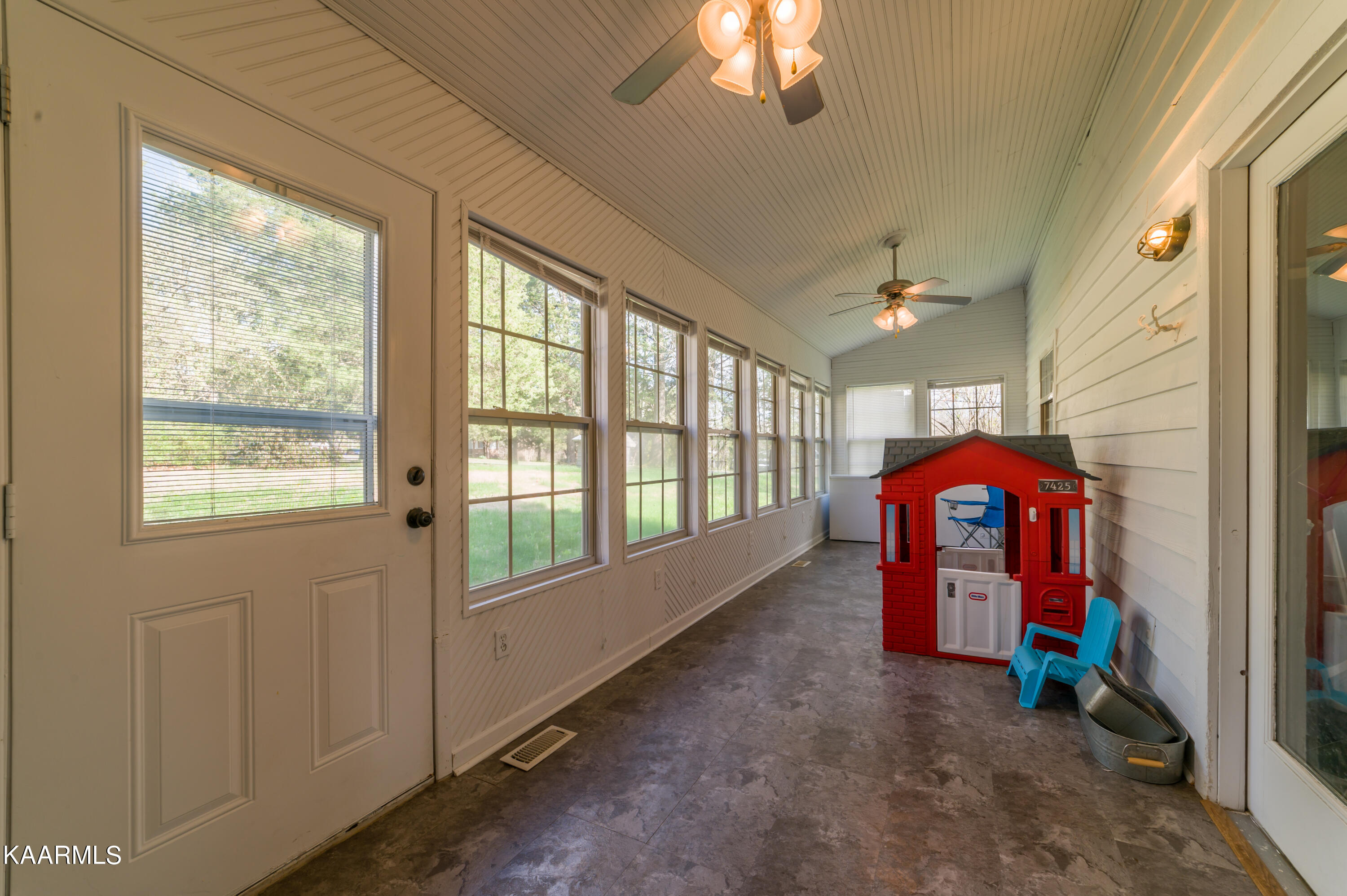 8451 Wood Road Corryton, TN 37721 - Photo 32 of 54 8451 Wood Rd-65120-HDR