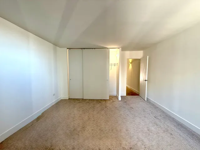 $3,004 | 420 West Belmont Avenue, Unit 9AR, Chicago, IL 60657