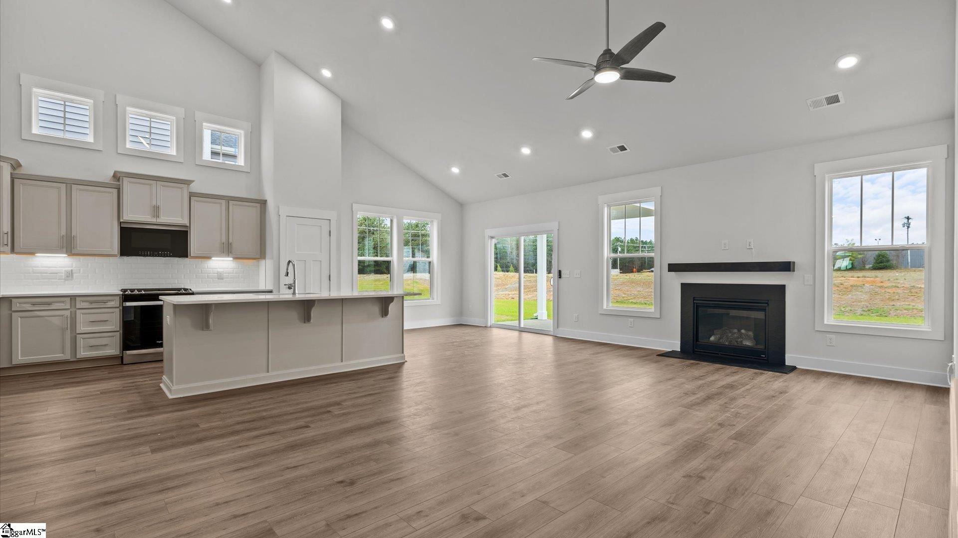 12015 Mahogany Circle Inman, SC 29349 - Photo 8 of 31 Gallery Image 8