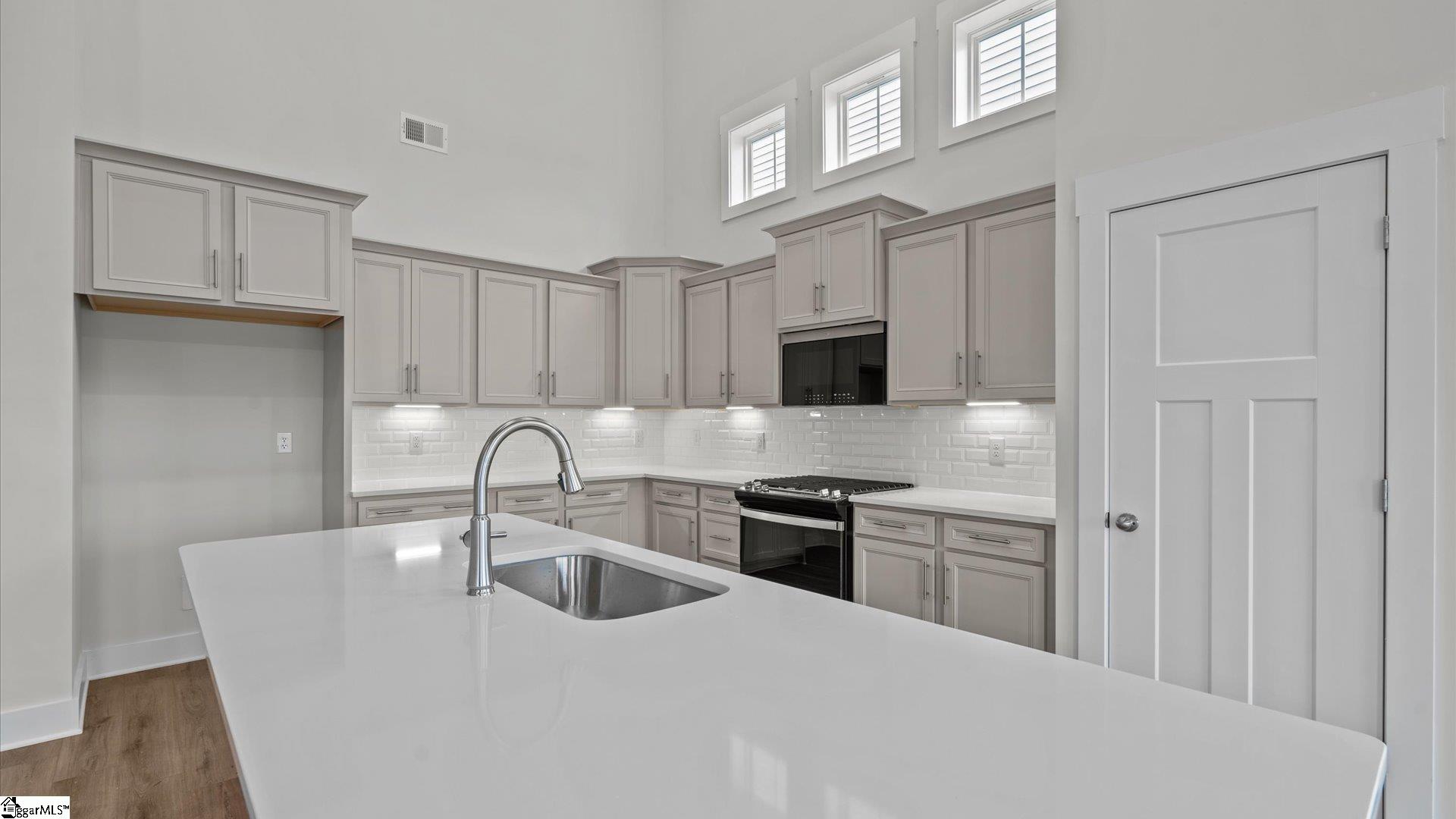 12015 Mahogany Circle Inman, SC 29349 - Photo 10 of 31 Gallery Image 10