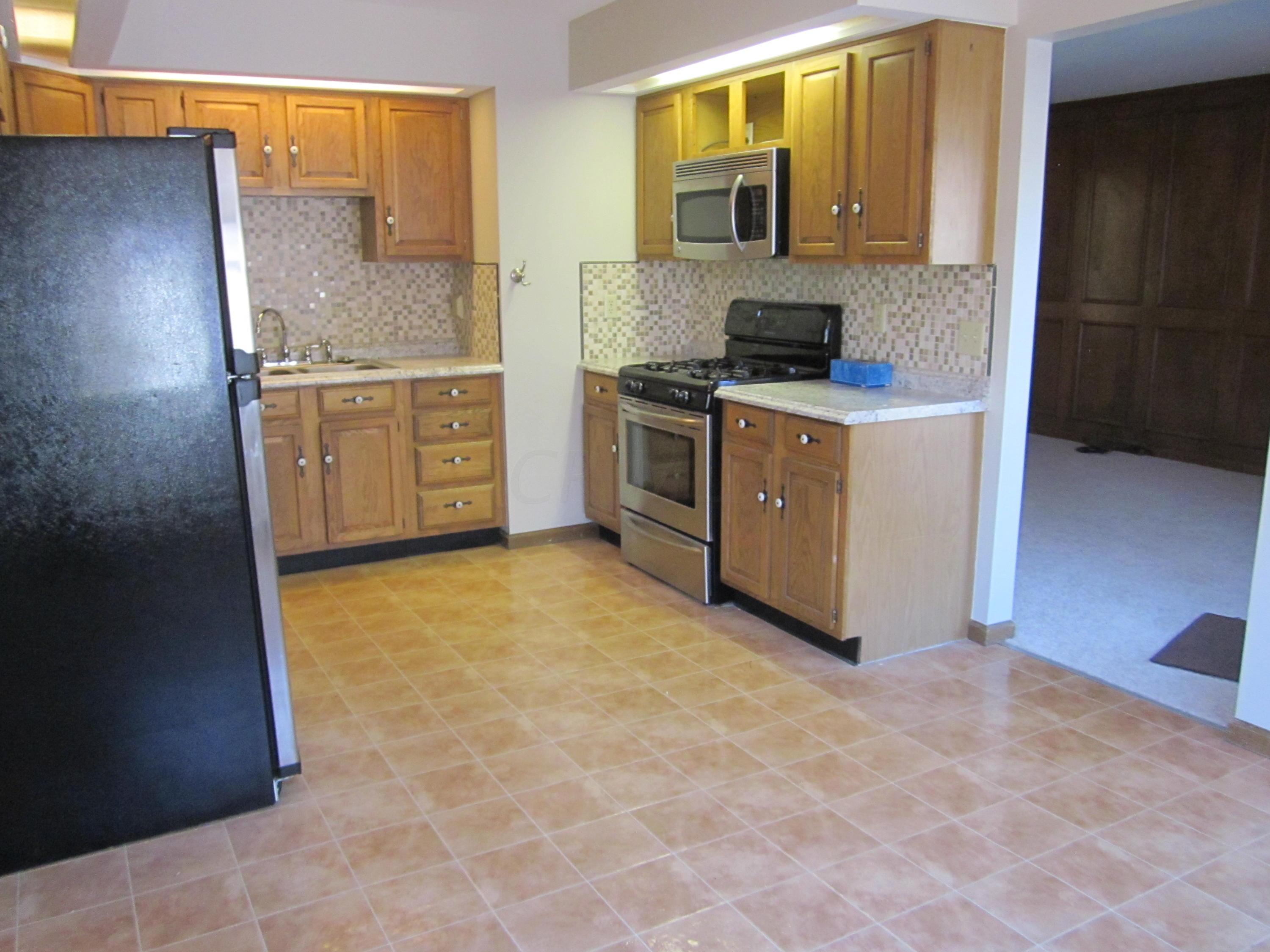 230 North Merkle Road Columbus, OH 43209 - Photo 11 of 33