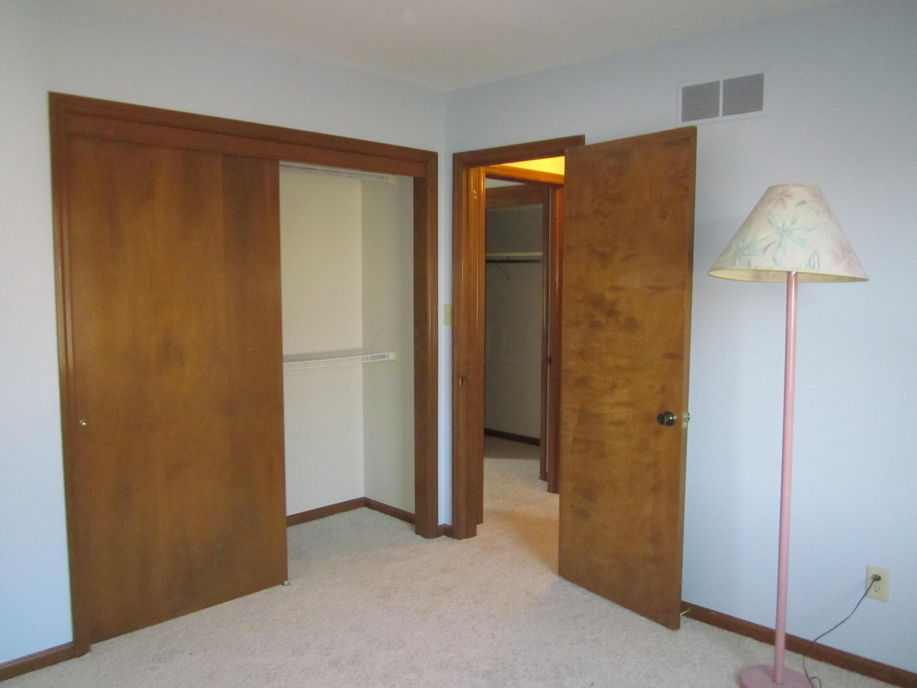 230 North Merkle Road Columbus, OH 43209 - Photo 14 of 33