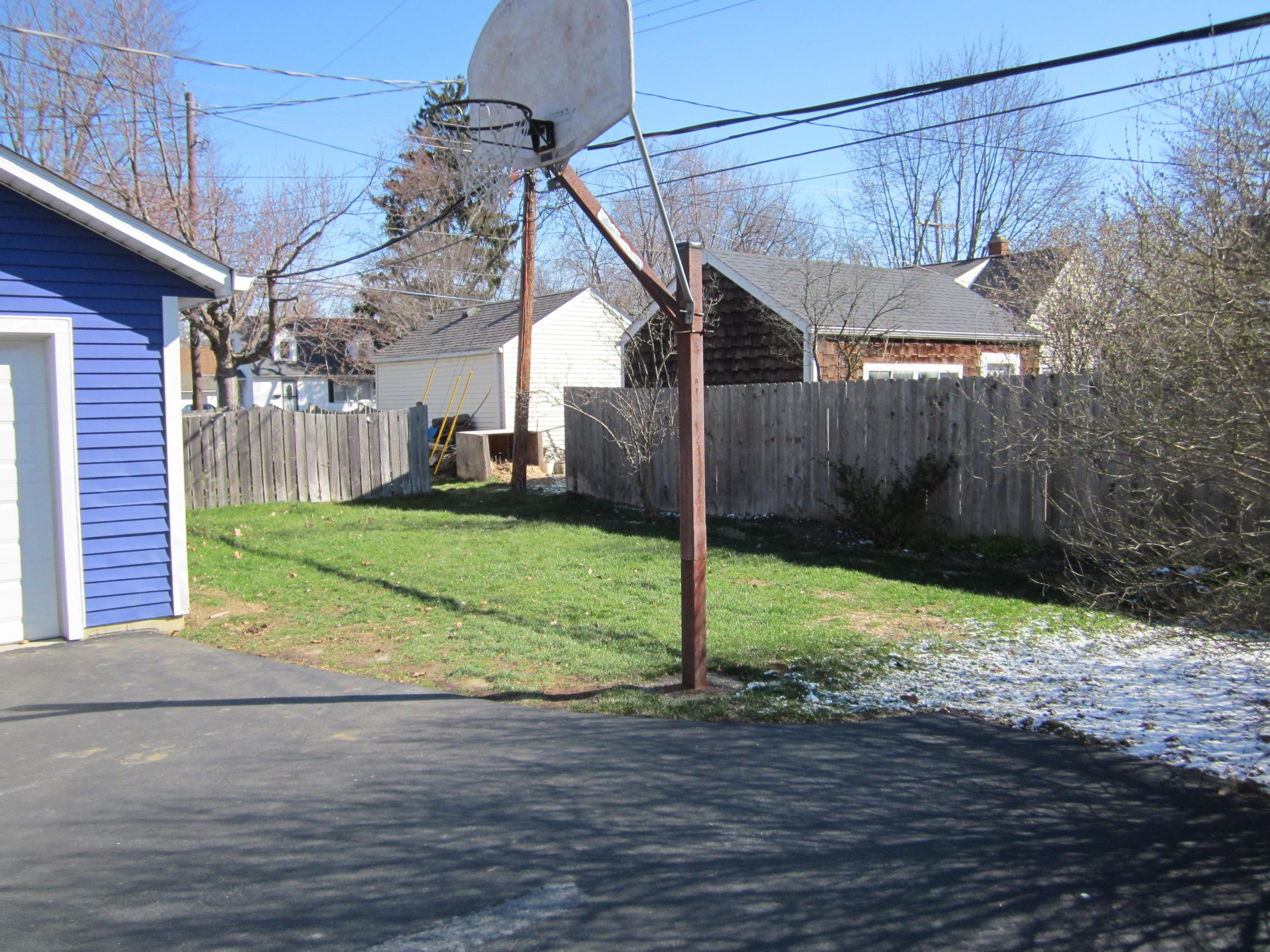 230 North Merkle Road Columbus, OH 43209 - Photo 27 of 33