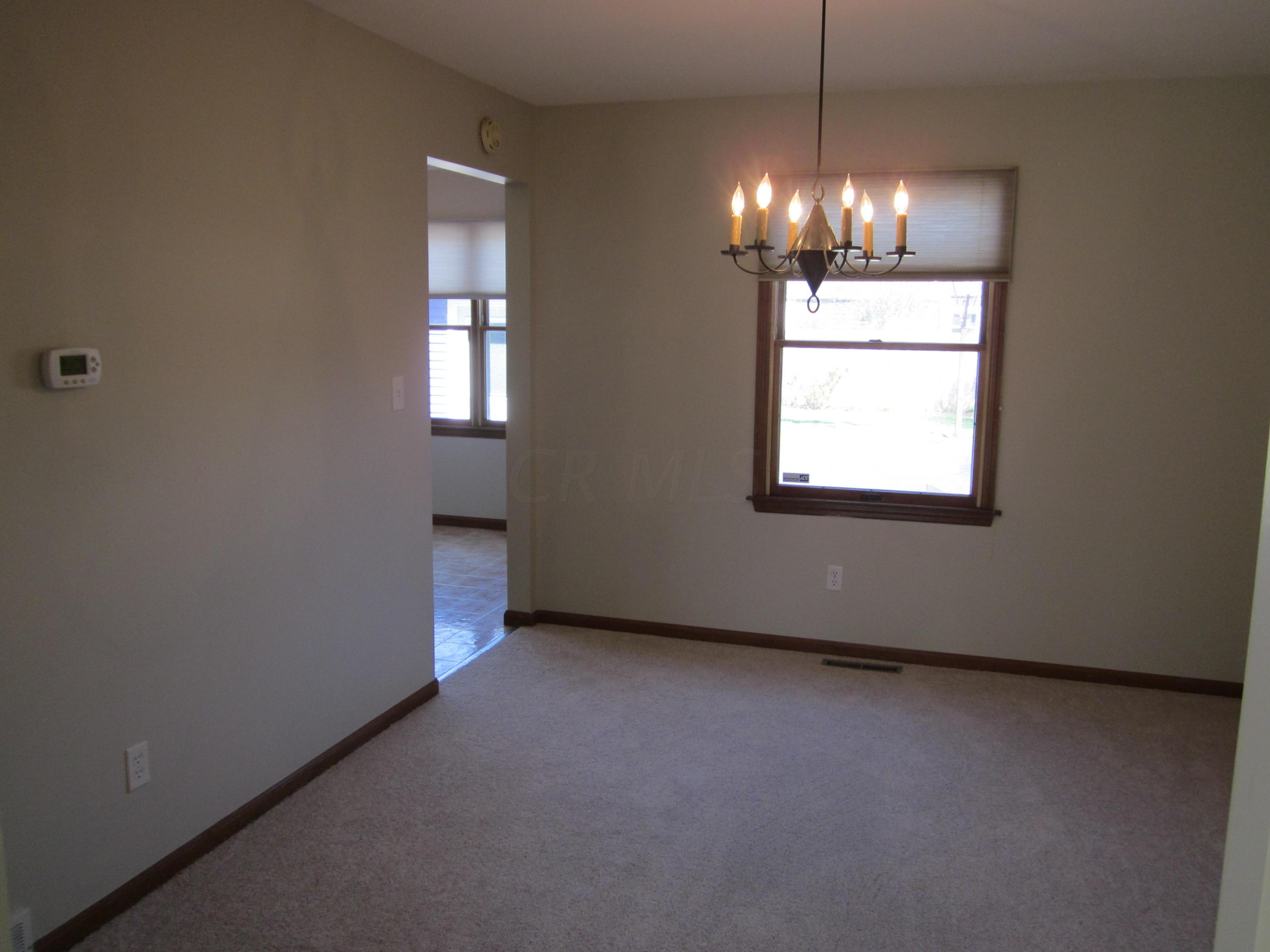 230 North Merkle Road Columbus, OH 43209 - Photo 7 of 33