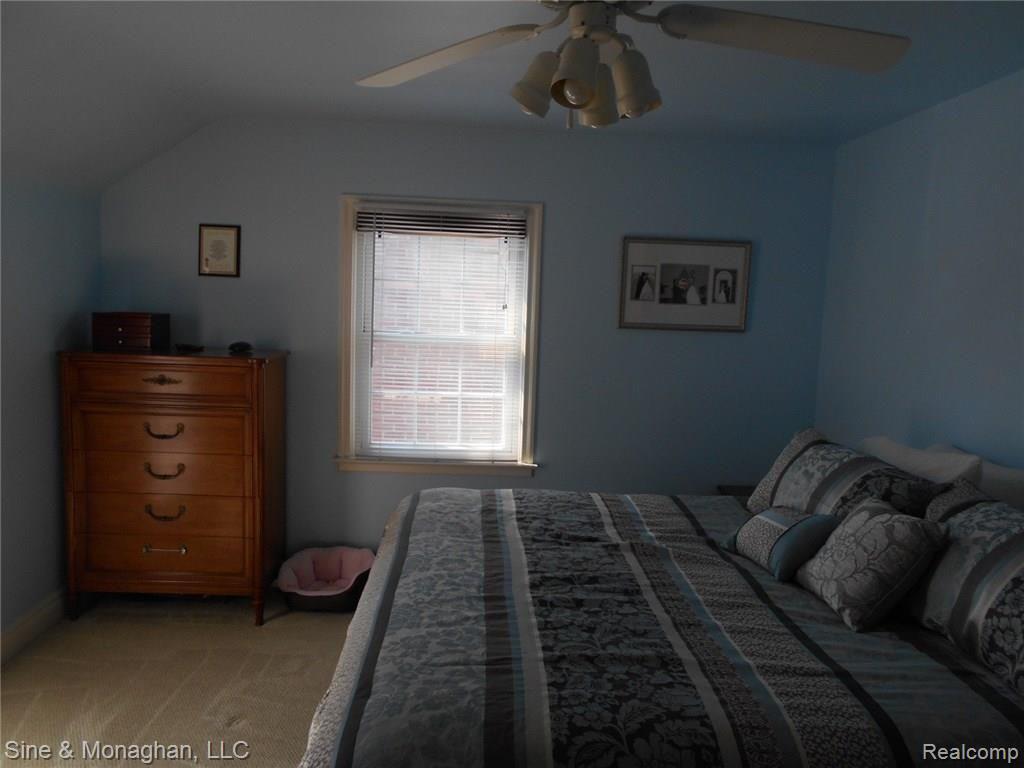 223 McMillan Road Grosse Pointe Farms, MI 48236 - Photo 15 of 39