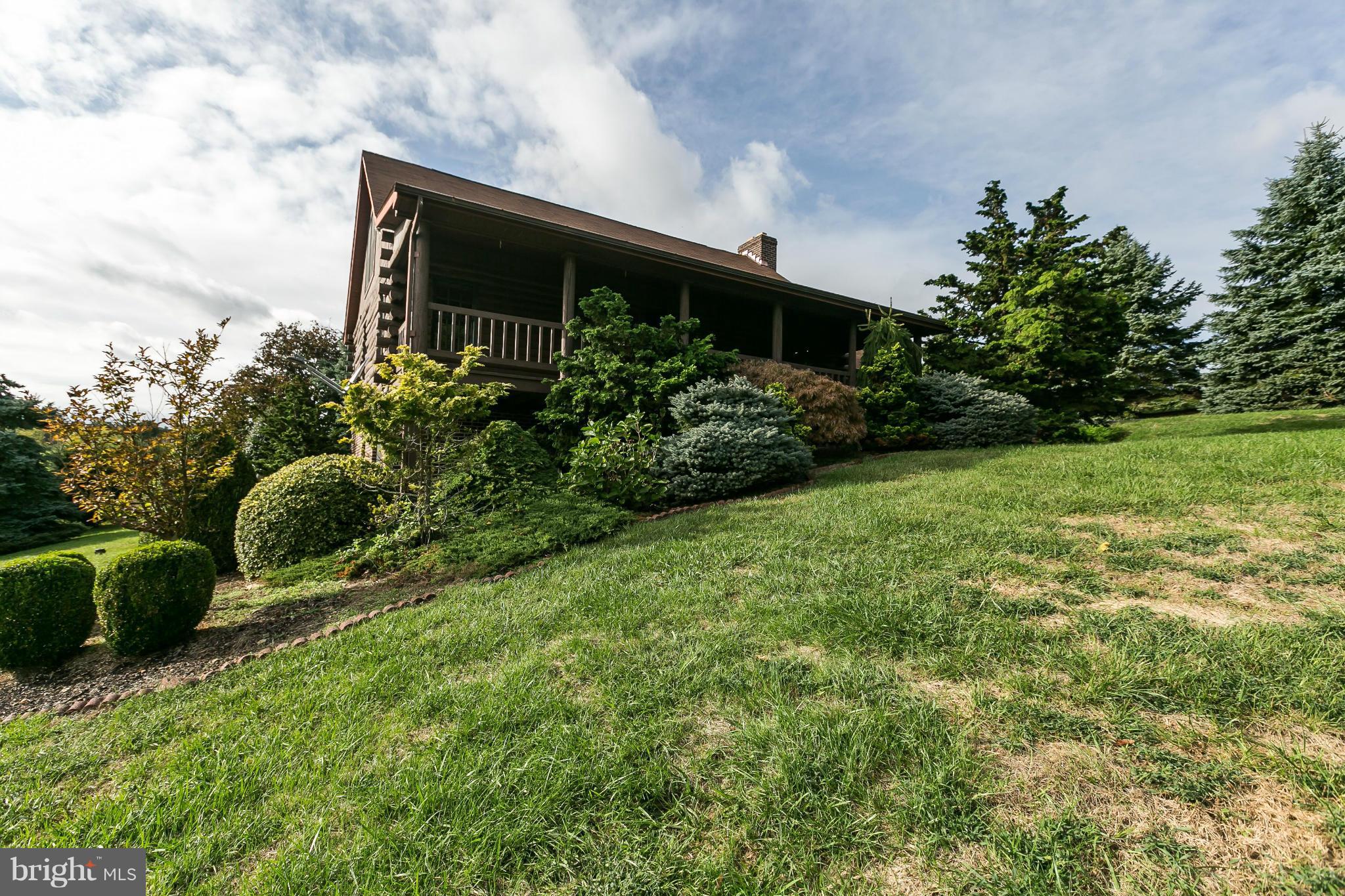 1725 Gablehammer Road Westminster, MD 21157 - Photo 2 of 30 a backyard of a house with lots of green space