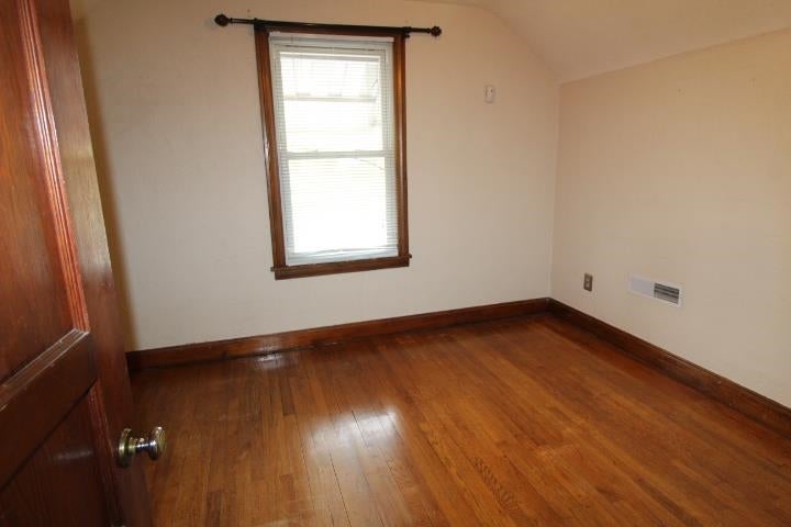 334 Locust Street Huntington, WV 25705 - Photo 9 of 28 Gallery Image 9