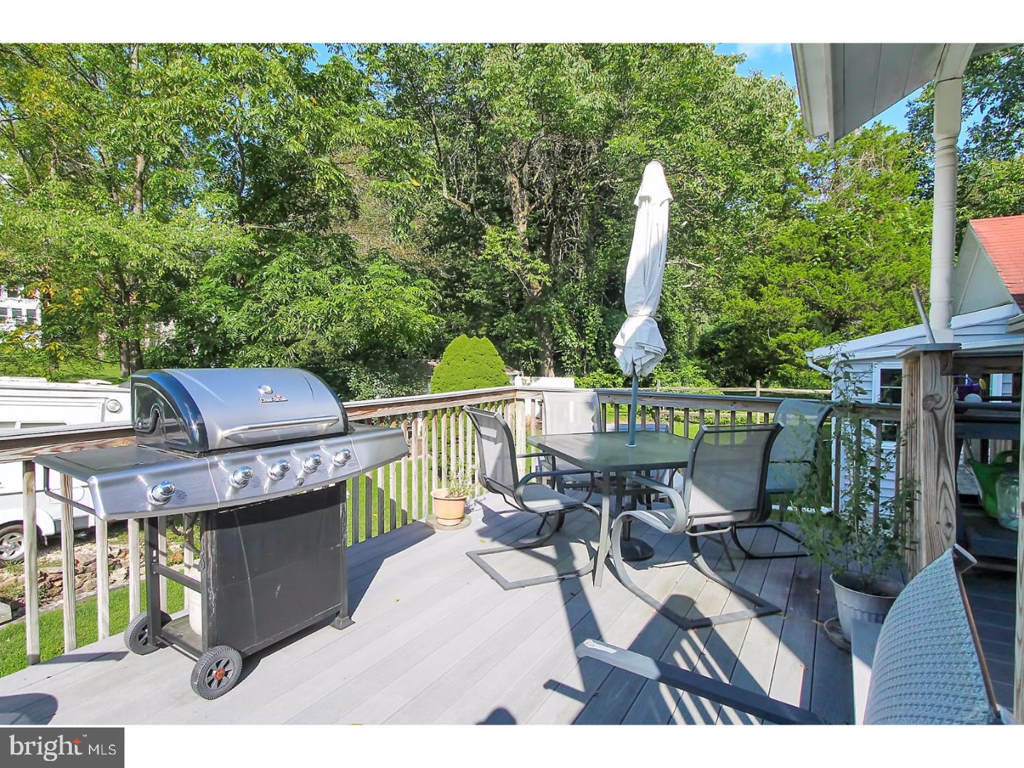 300 Reed Street Mohnton, PA 19540 - Photo 23 of 25 Deck
