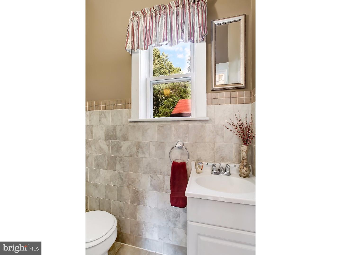 300 Reed Street Mohnton, PA 19540 - Photo 8 of 25 Bathroom