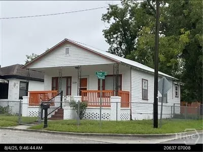 $1,400 | 2119 Paige Avenue, Savannah, GA 31405