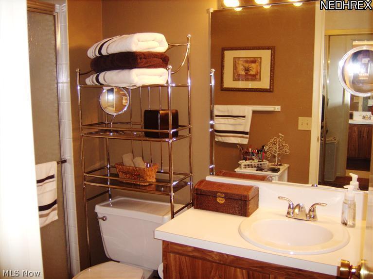 22962 Maple Ridge Road, Unit 204 North Olmsted, OH 44070 - Photo 16 of 18 Gallery Image 16