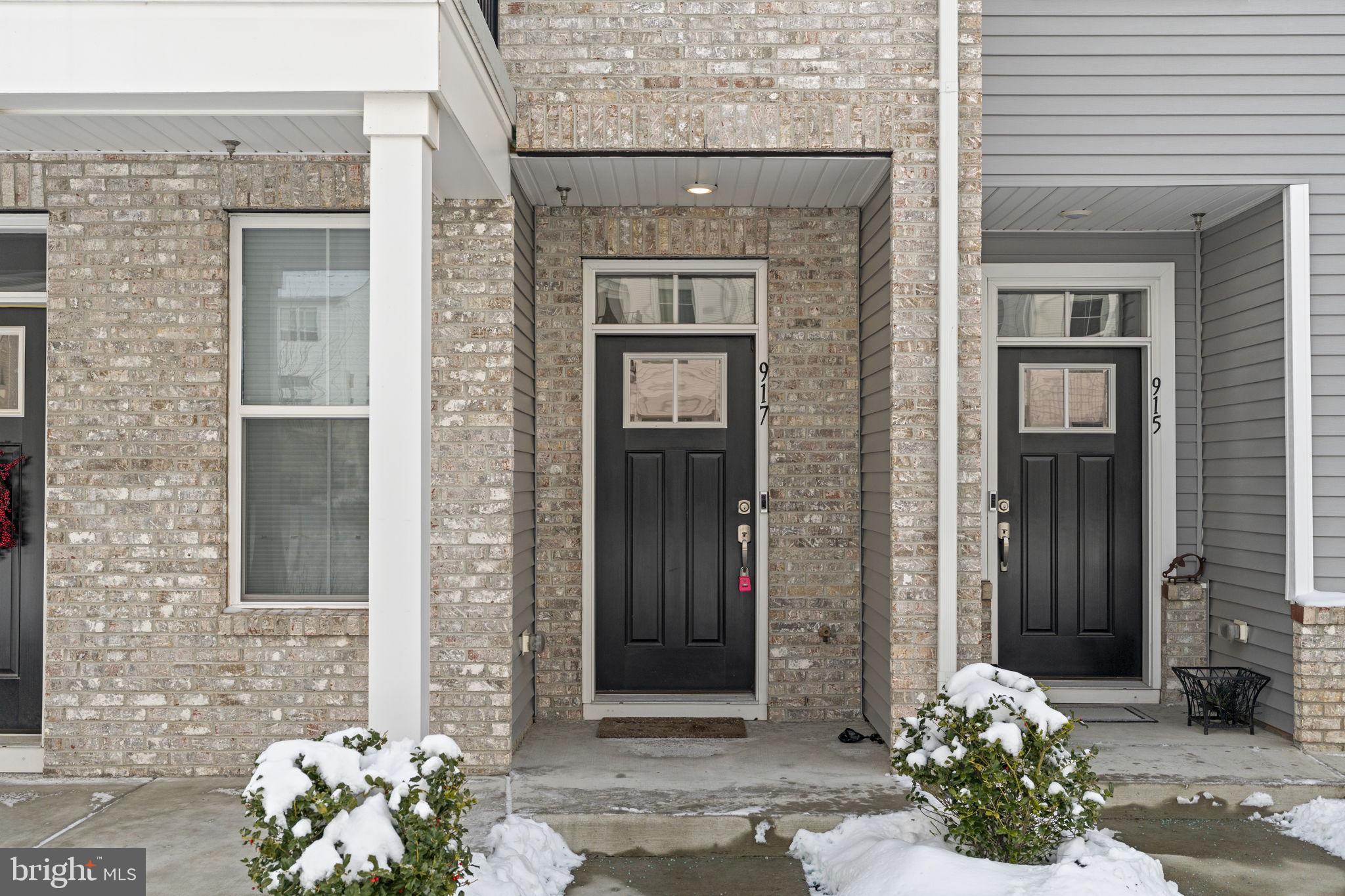 917 Anvil Court Phoenixville, PA 19460 - Photo 2 of 34