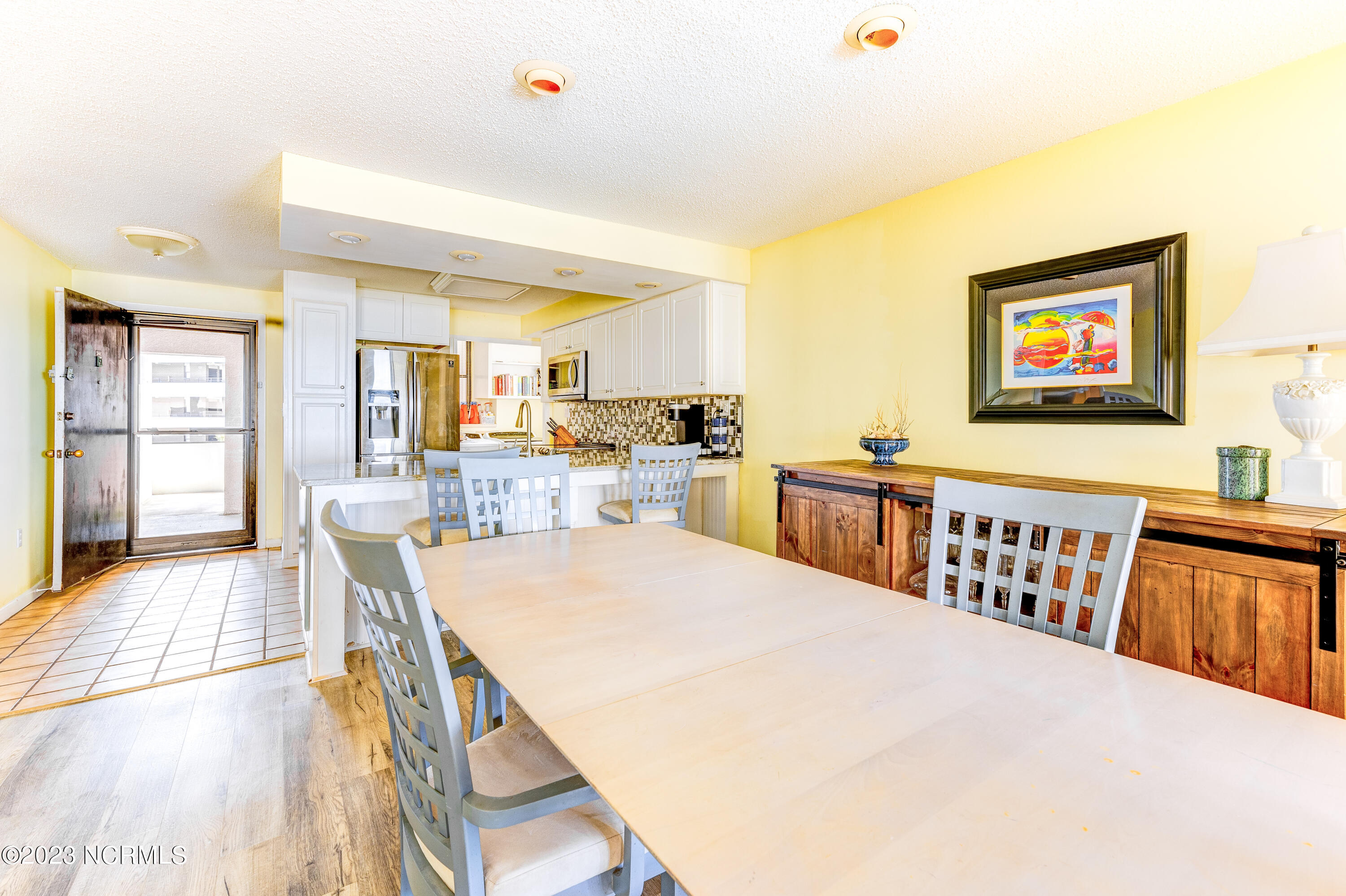1505 Salter Path Road, Unit 342 Indian Beach, NC 28512 - Photo 8 of 34 230331-bl-northernsightsmedia-019