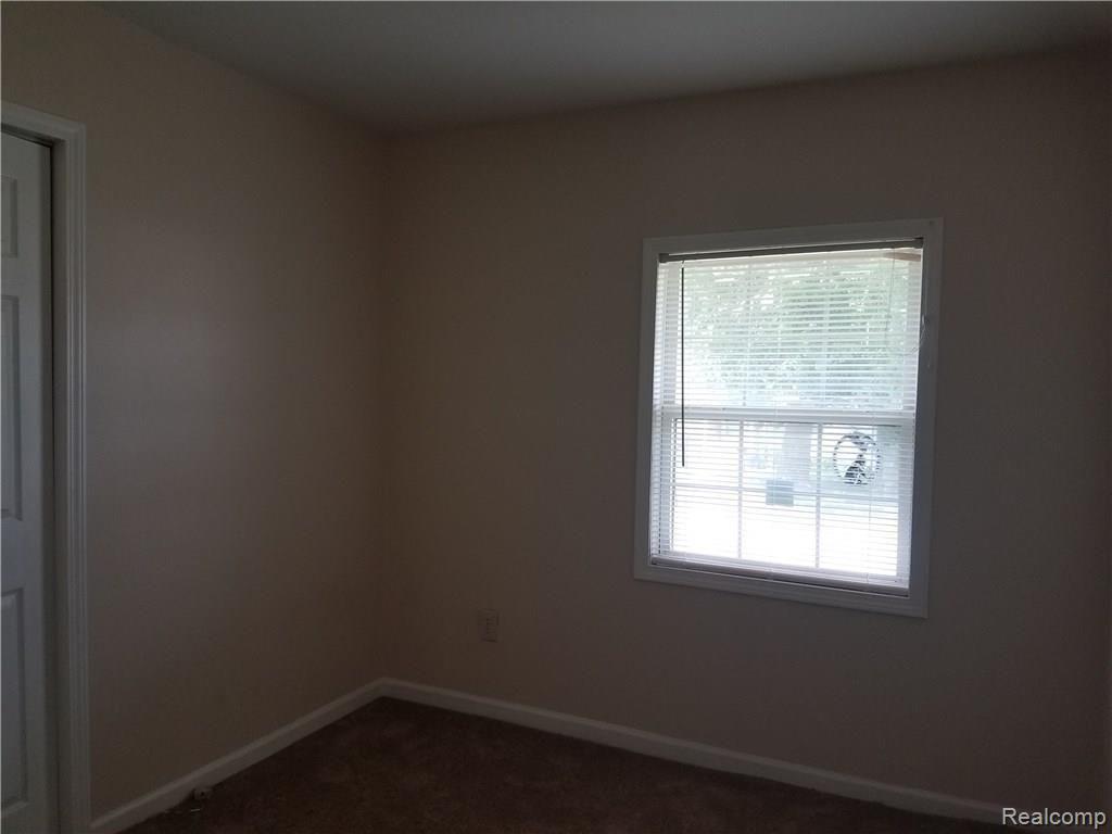 25863 Andover Street Inkster, MI 48141 - Photo 11 of 18 20180615_154125.jpg