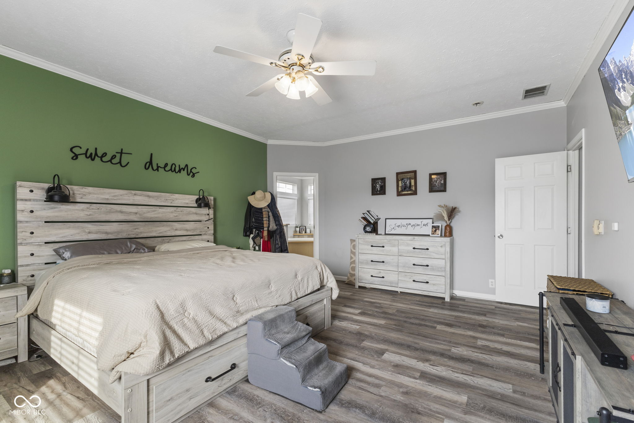 610 South Franklin Road Greenwood, IN 46143 - Photo 17 of 23