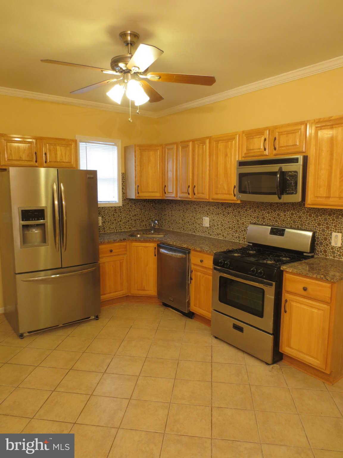 3030 Harford Road Baltimore, MD 21218 - Photo 2 of 23 Ceramic Tile, Stainless appliances