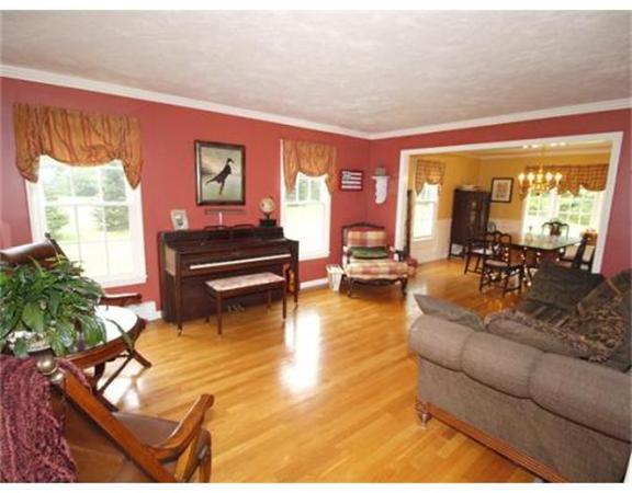 32 Brigham Road Berlin, MA 01503 - Photo 11 of 19 Gallery Image 11