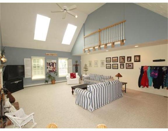 32 Brigham Road Berlin, MA 01503 - Photo 7 of 19 Gallery Image 7