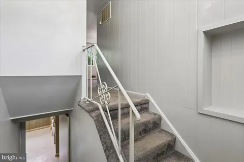 $575,000 | 902 Malta Lane, Silver Spring, MD 20901