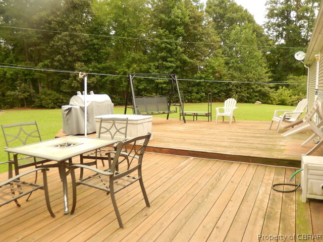 11607 Woods Cross Road Gloucester, VA 23061 - Photo 6 of 32