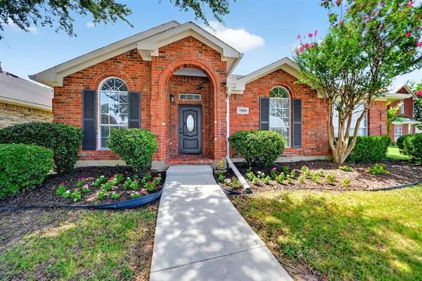 $359,900 | 7606 Harbor Drive, Rowlett, TX 75088