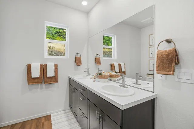 $489,995 | 5233 East McKinnon Lane, Spokane, WA 99217