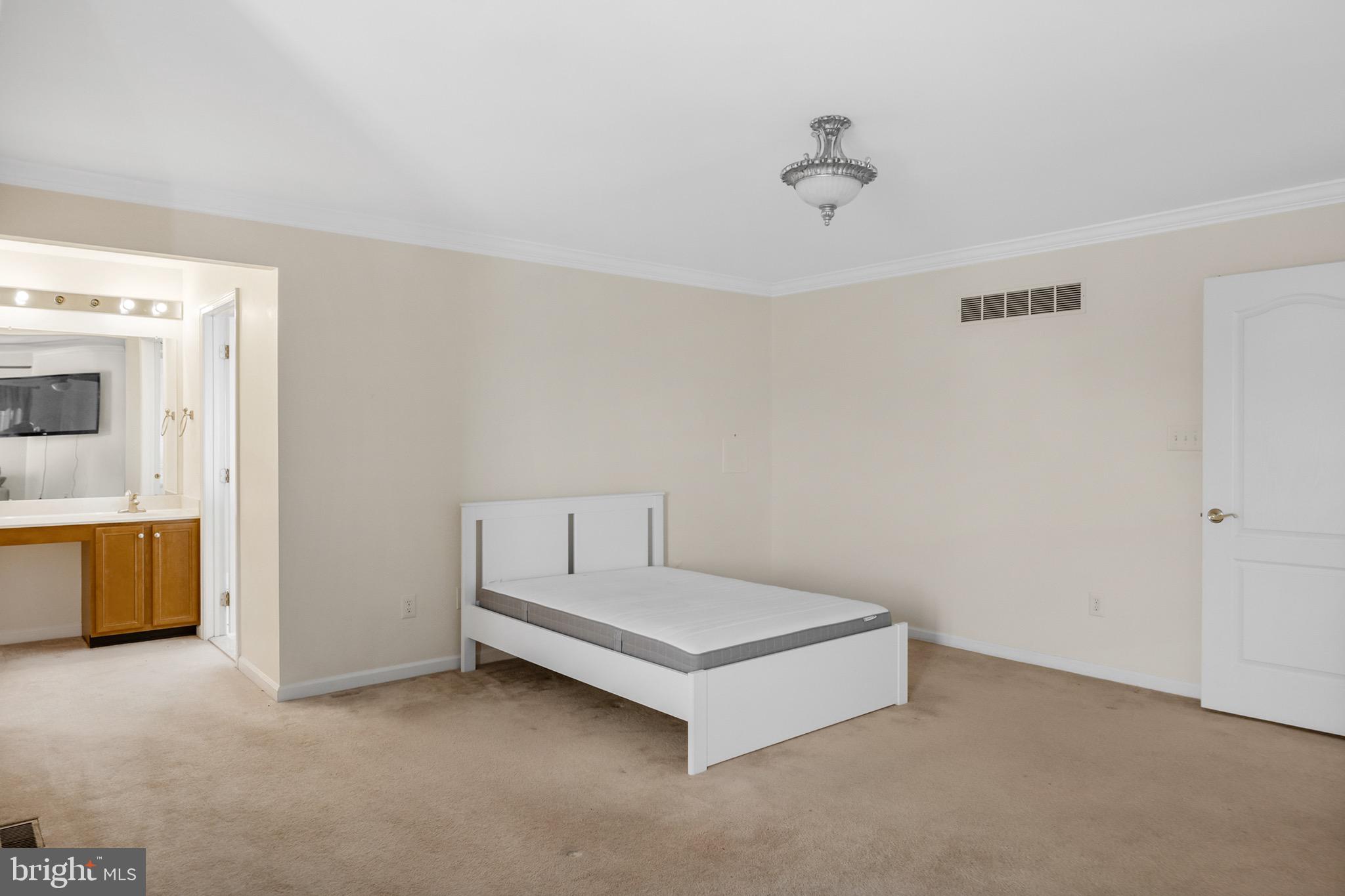 81 Brooks Road Moorestown, NJ 08057 - Photo 25 of 47 Gallery Image 25