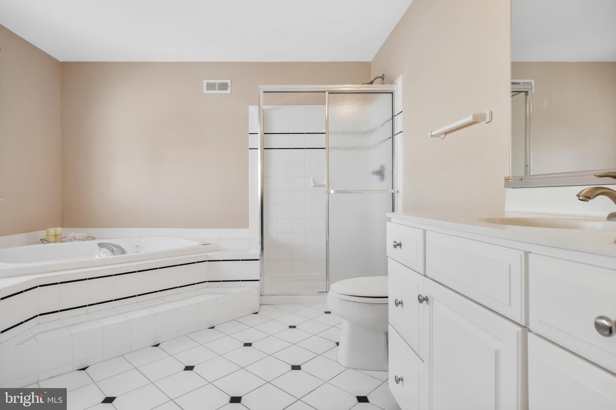 81 Brooks Road Moorestown, NJ 08057 - Photo 29 of 47 Gallery Image 29