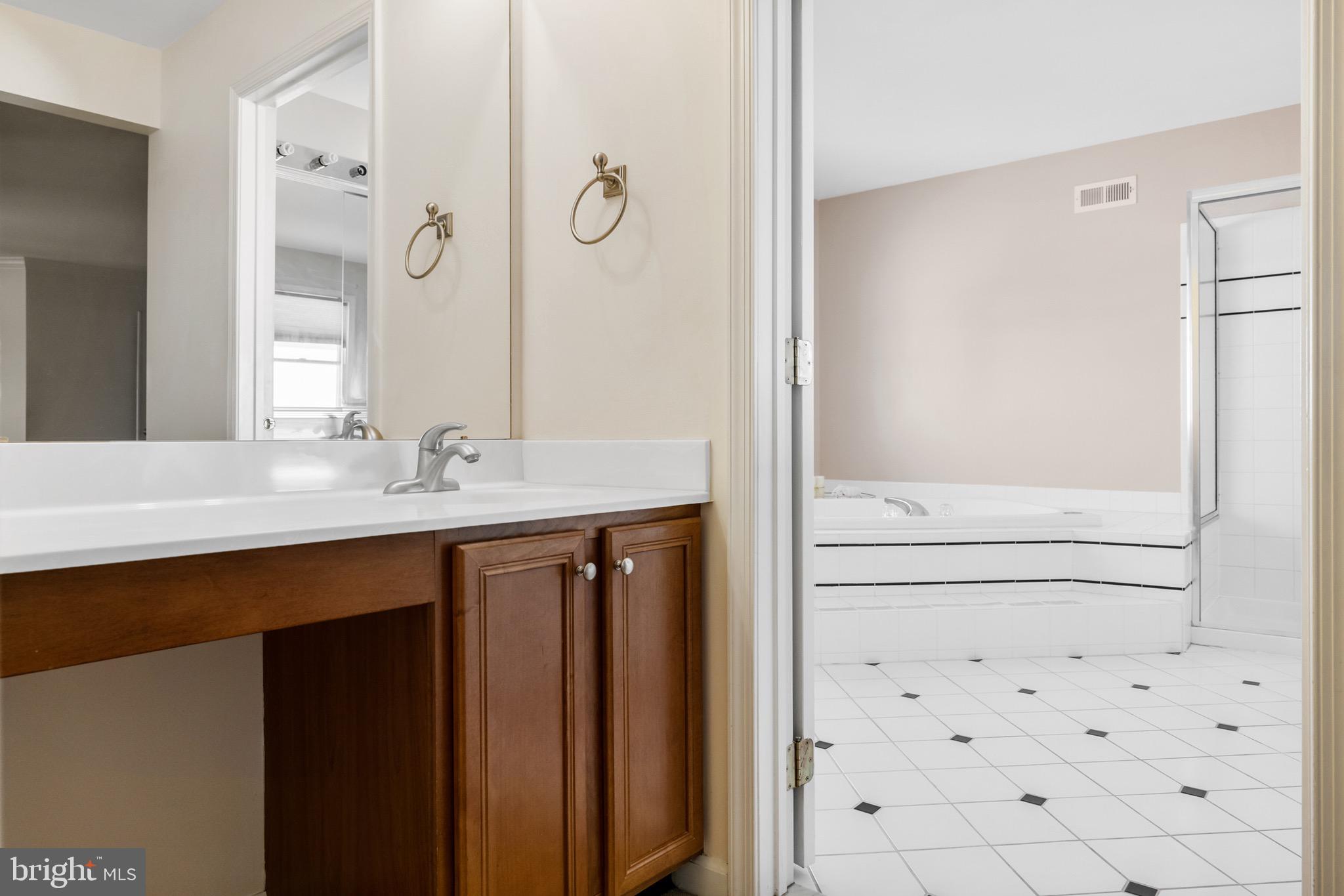 81 Brooks Road Moorestown, NJ 08057 - Photo 30 of 47 Gallery Image 30
