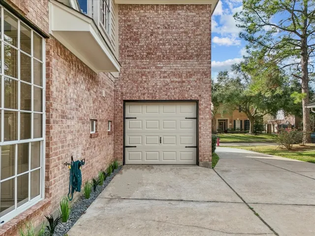 $629,900 | 4006 Blue Jasmine Court, Houston, TX 77059