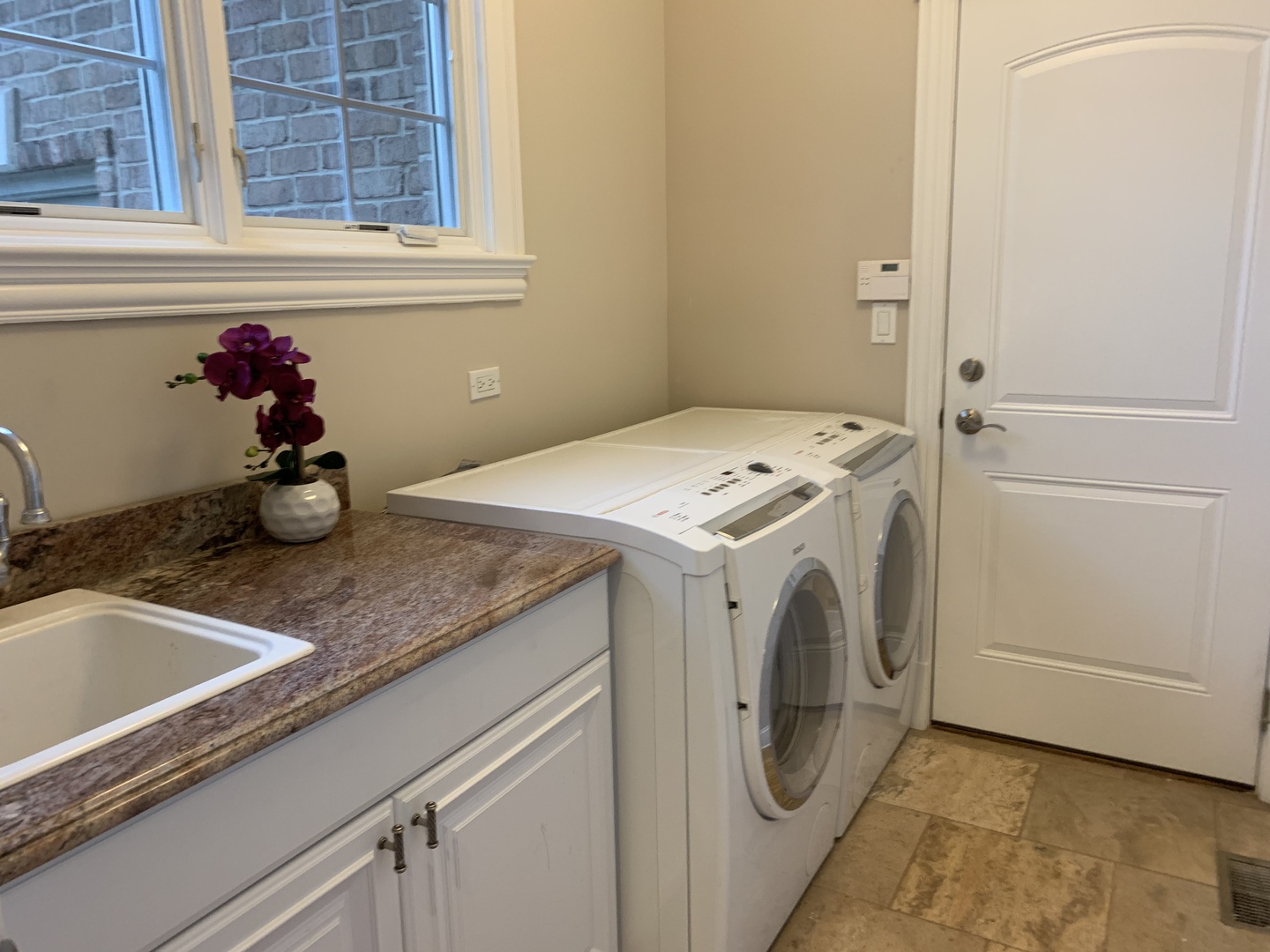 2283 Scott Road Northbrook, IL 60062 - Photo 31 of 33 a utility room with dryer and washer