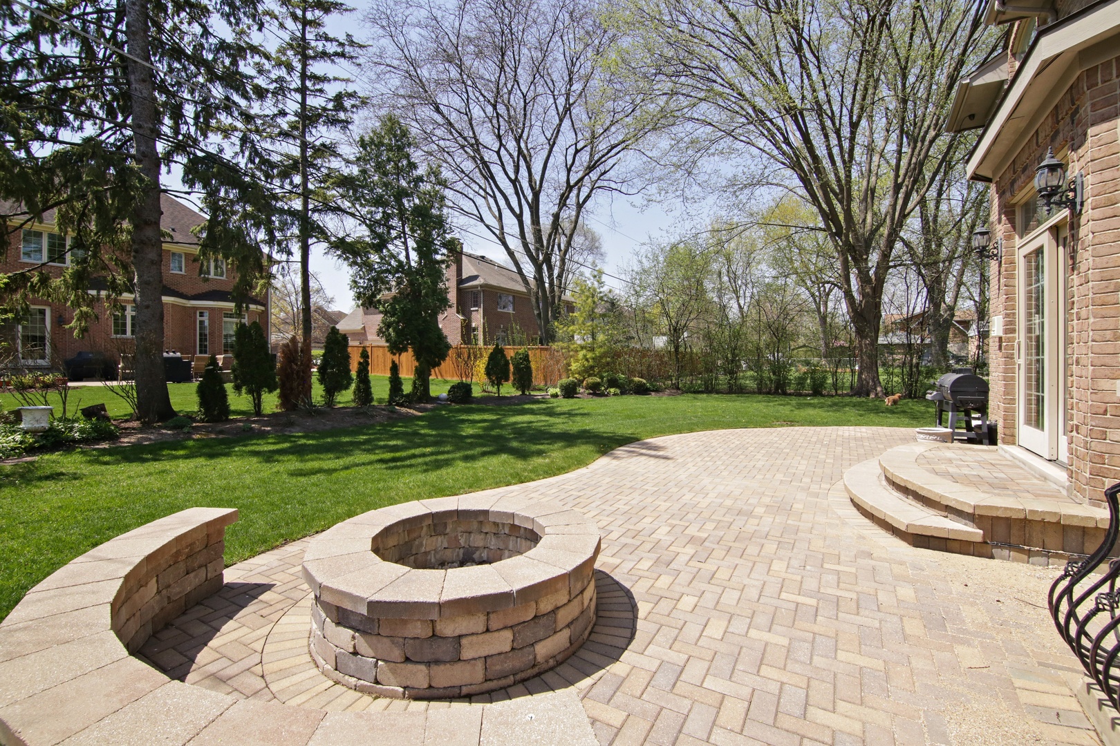 2283 Scott Road Northbrook, IL 60062 - Photo 33 of 33 a view of a house with garden and trees