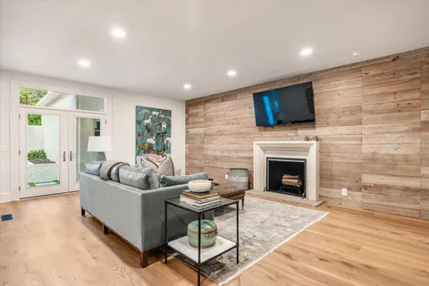 $2,225,000 | 75 Concord Park West, Nashville, TN 37205