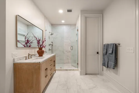 $2,225,000 | 75 Concord Park West, Nashville, TN 37205