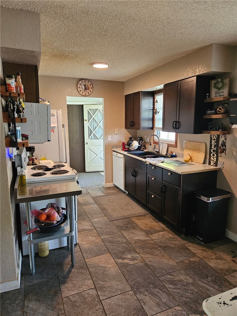 146 South Heimat Road Hardin, MT 59034 - Photo 3 of 9 Gallery Image 3